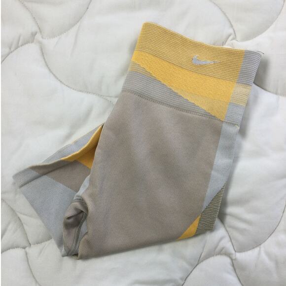 Nike Dri Fit Compression Biker Shorts Womens Large - Picture 1 of 11